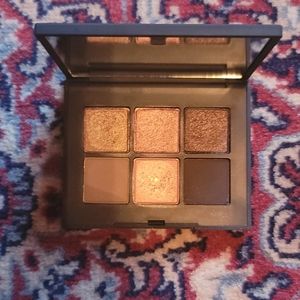 NARS voyageur eyeshadow palette